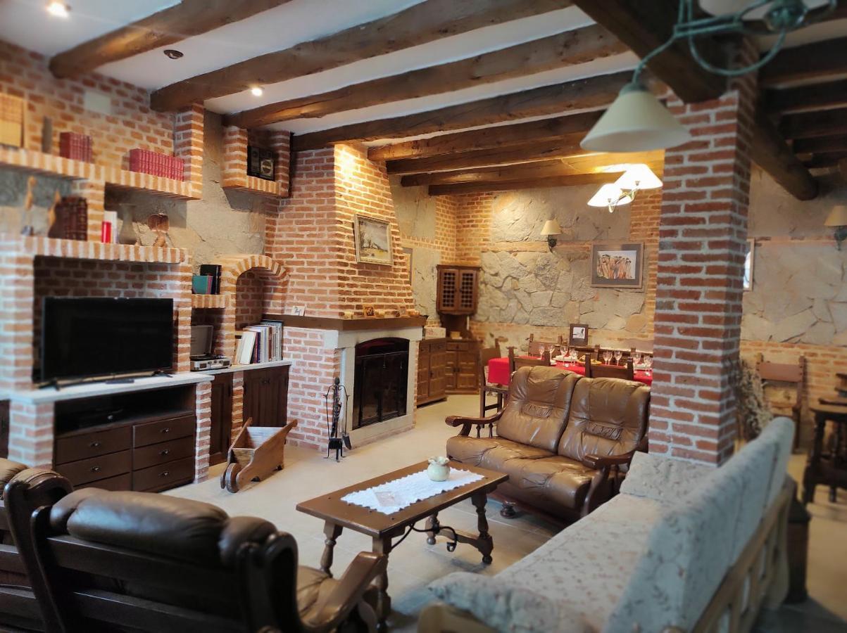 Casa Rural Puerta De Castilla Velayos المظهر الخارجي الصورة